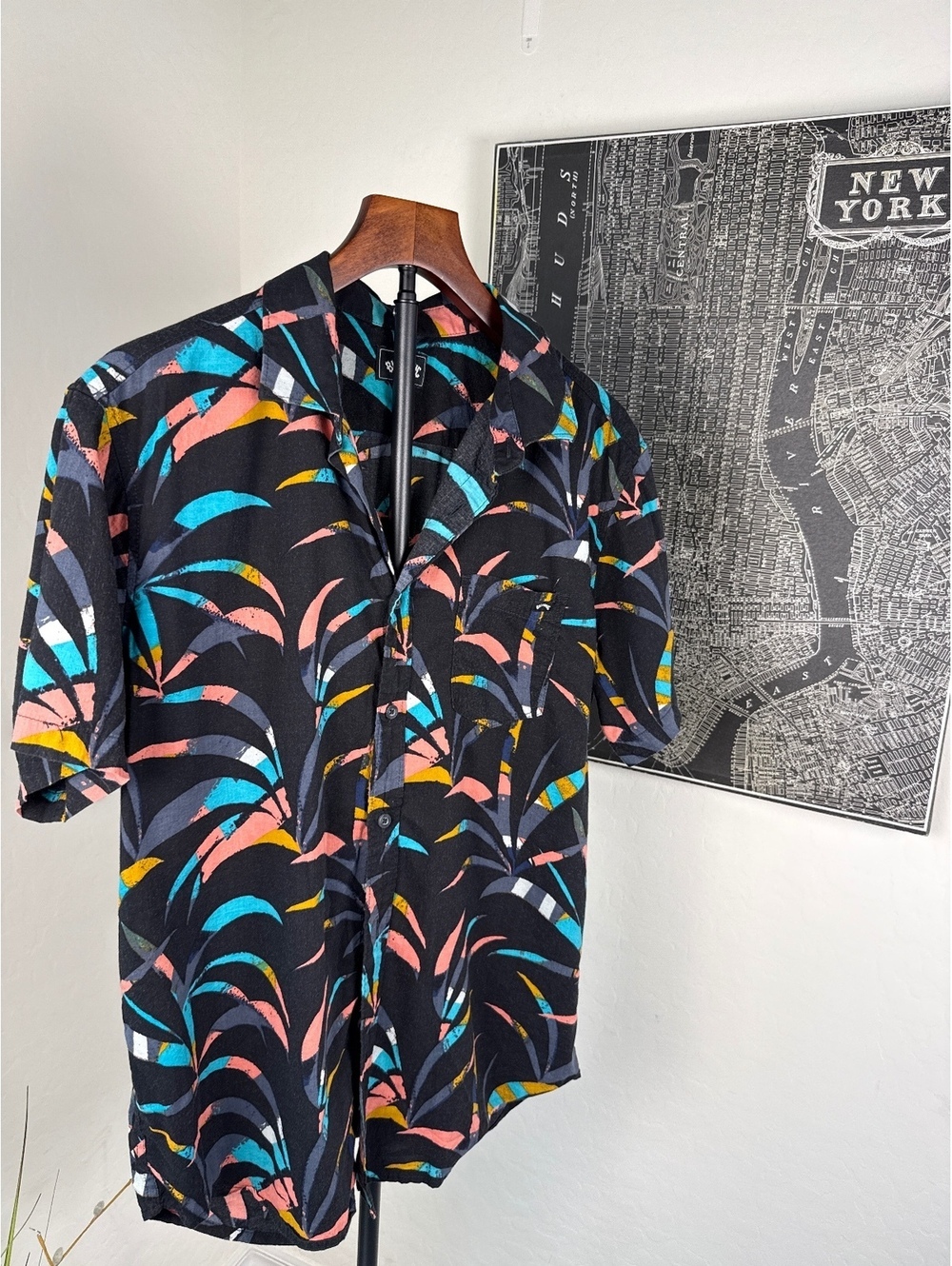 Billabong Mens Black Multicolor Abstract Print Short Sleeve Button Up Surf Shirt - Picture 2 of 8